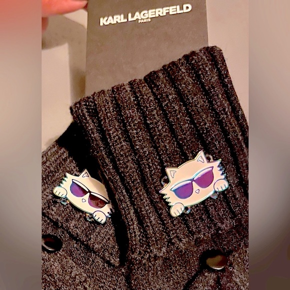 NWT! KARL LAGERFELD GLOVES! MITTENS! SO ADORABLE! 5 ⭐️’s on all sites! - Picture 2 of 2